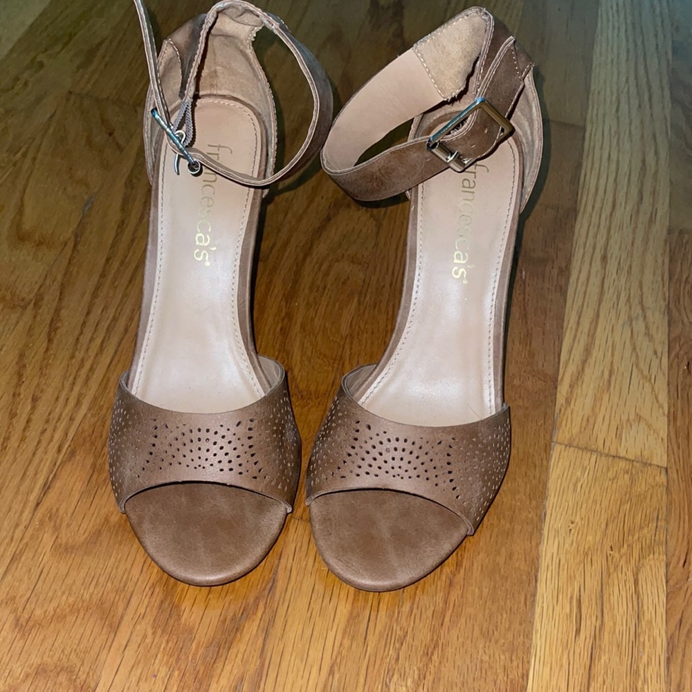 Francesca’s brown cutout heel
